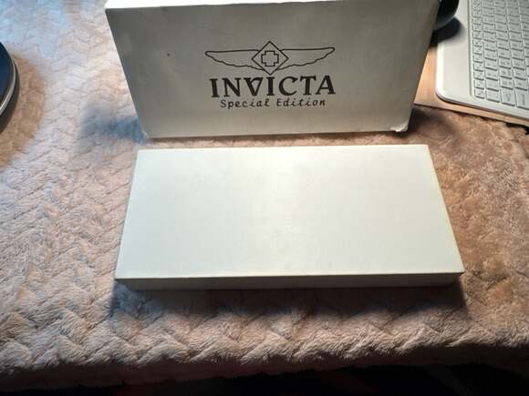 Invicta Special Edition Women's Baby Lupah Watch Gift Set with 7 Interchangeable - Picture 6 of 9